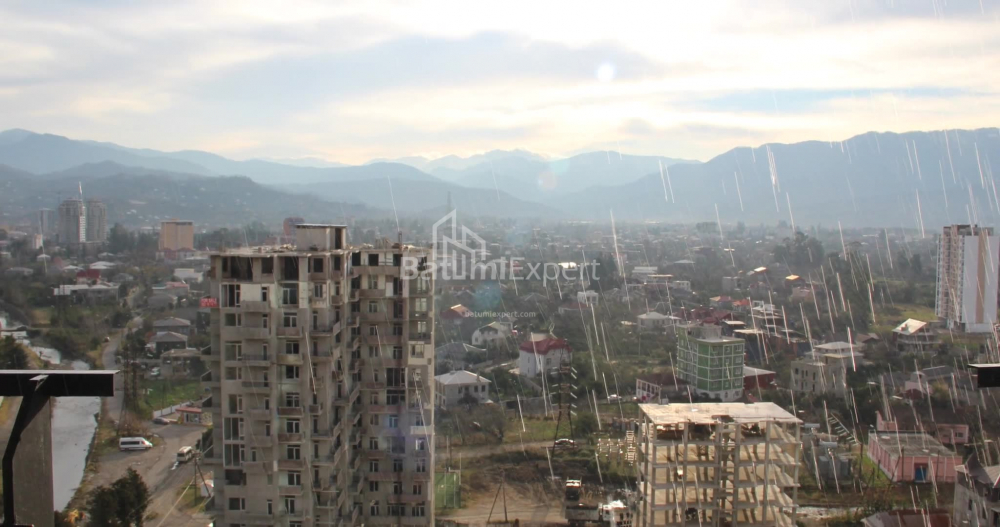 公寓 63.35 平方米的公寓 - 莱赫和玛丽亚·卡钦斯基, Batumi, 佐治亚州。