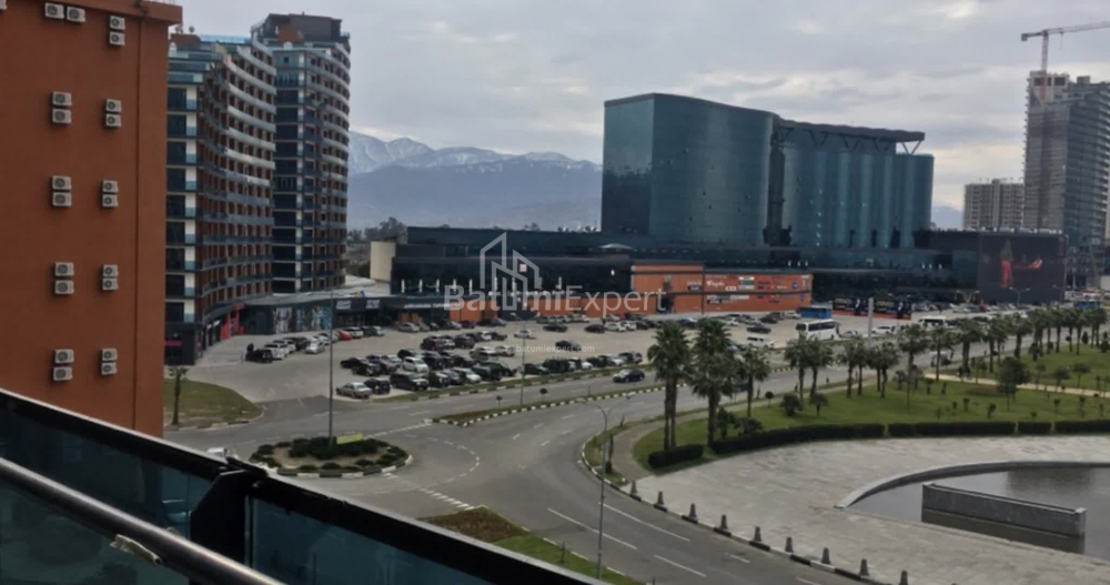 公寓 50 平方米的公寓 - 治安官 Khimshiashvili, Batumi, 佐治亚州。