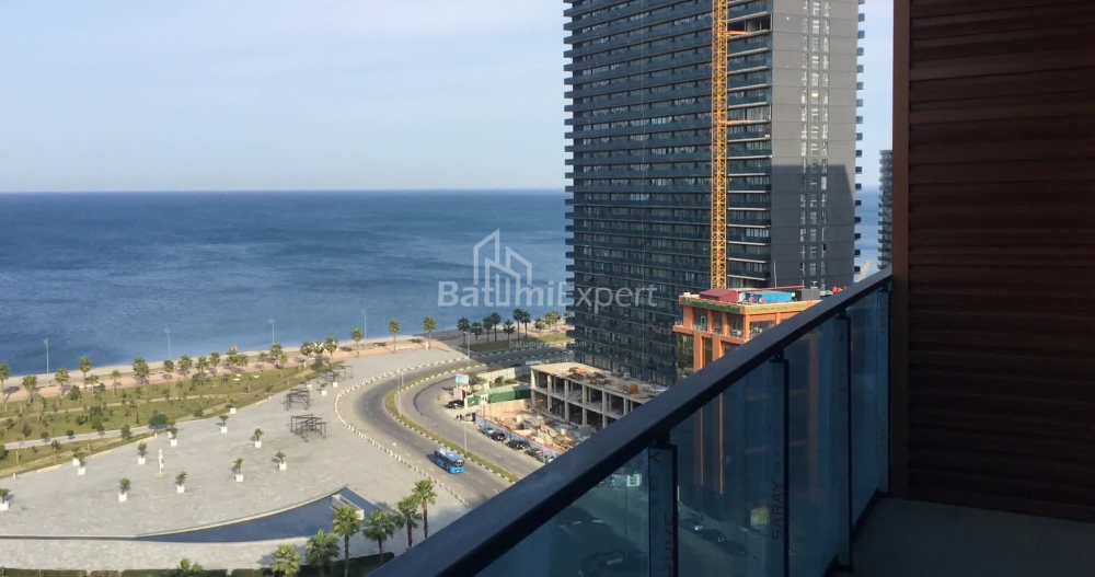 公寓 48.9 平方米的公寓 - 莱赫和玛丽亚·卡钦斯基, Batumi, 佐治亚州。