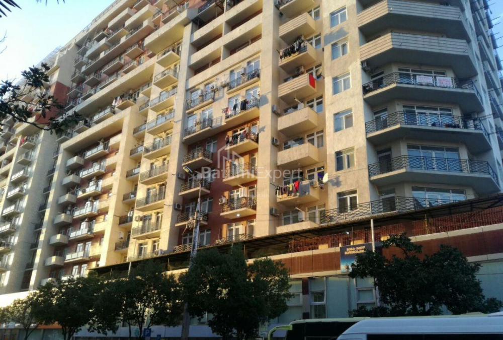 公寓 44 平方米的公寓 - 治安官 Khimshiashvili, Batumi, 佐治亚州。