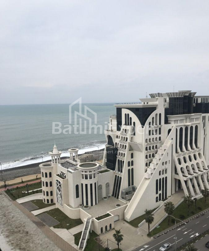 公寓 34 平方米的公寓 - 优素福·科巴拉泽, Batumi, 佐治亚州。