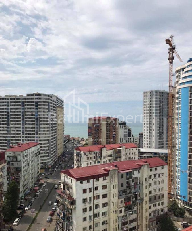 公寓 30 平方米的公寓 - 尤里耶夫斯卡娅, Batumi, 佐治亚州。