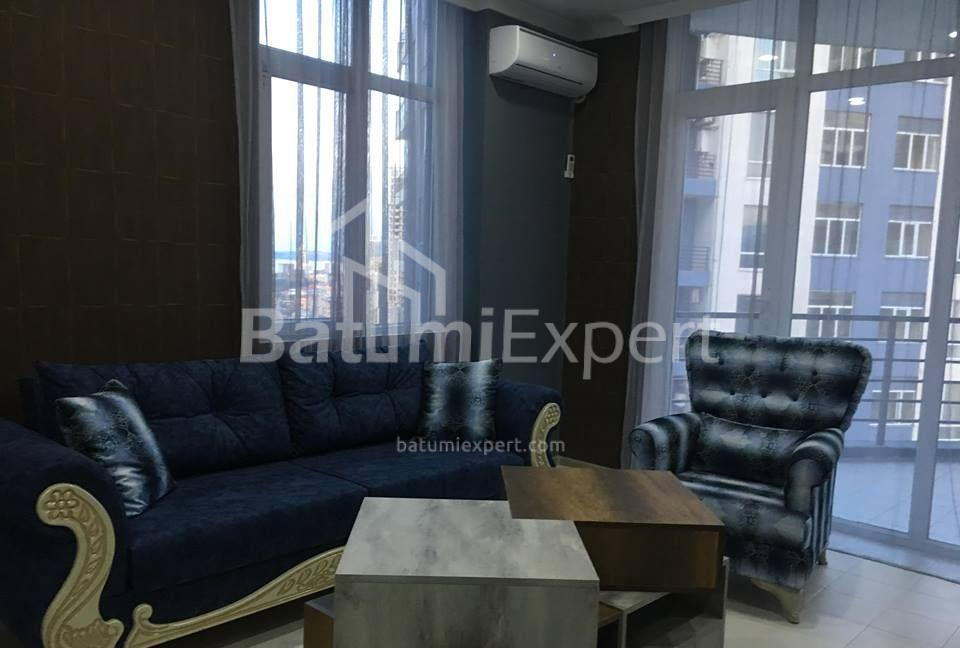 公寓 74 平方米的公寓 - 尼科·皮罗斯马尼, Batumi, 佐治亚州。