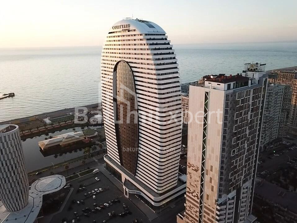 公寓 53 平方米的公寓 - 治安官 Khimshiashvili, Batumi, 佐治亚州。