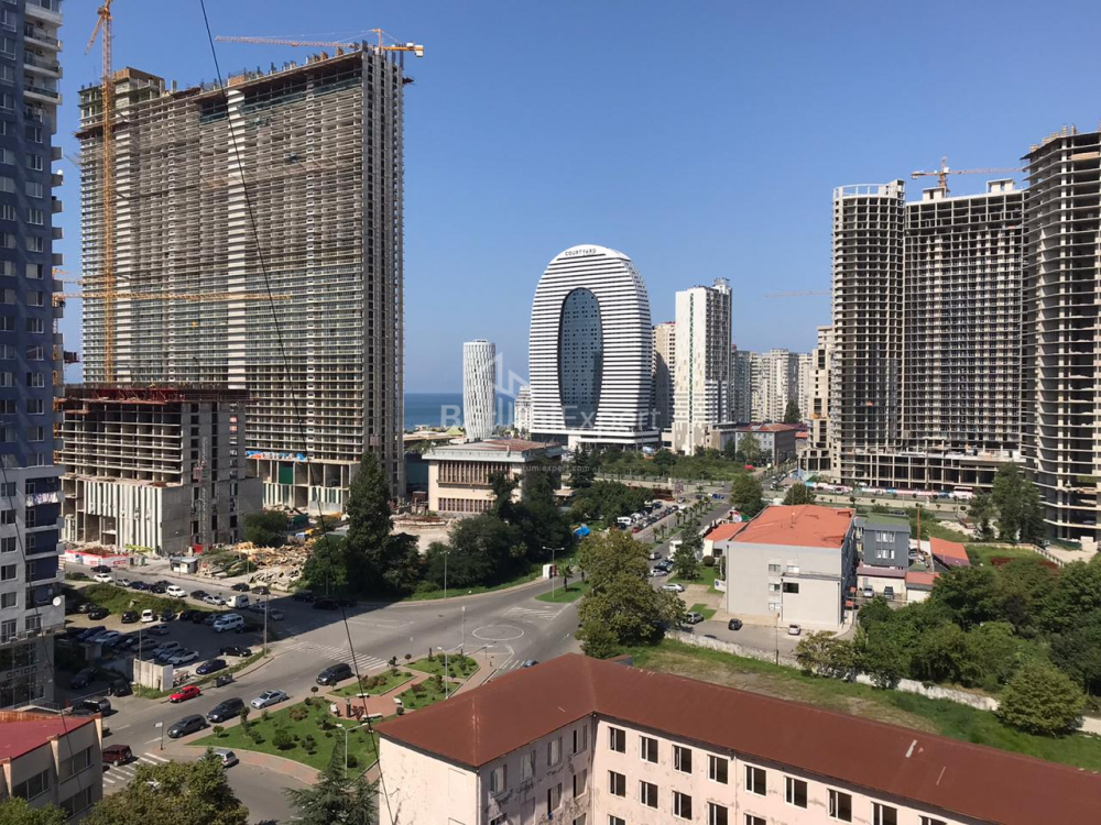 公寓 47 平方米的公寓 - 尼科·皮罗斯马尼, Batumi, 佐治亚州。