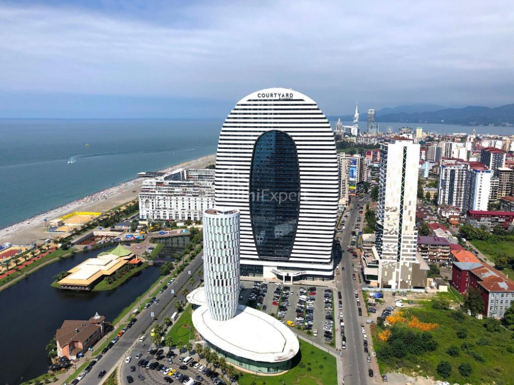 公寓 30.4 平方米的公寓 - 治安官 Khimshiashvili, Batumi, 佐治亚州。