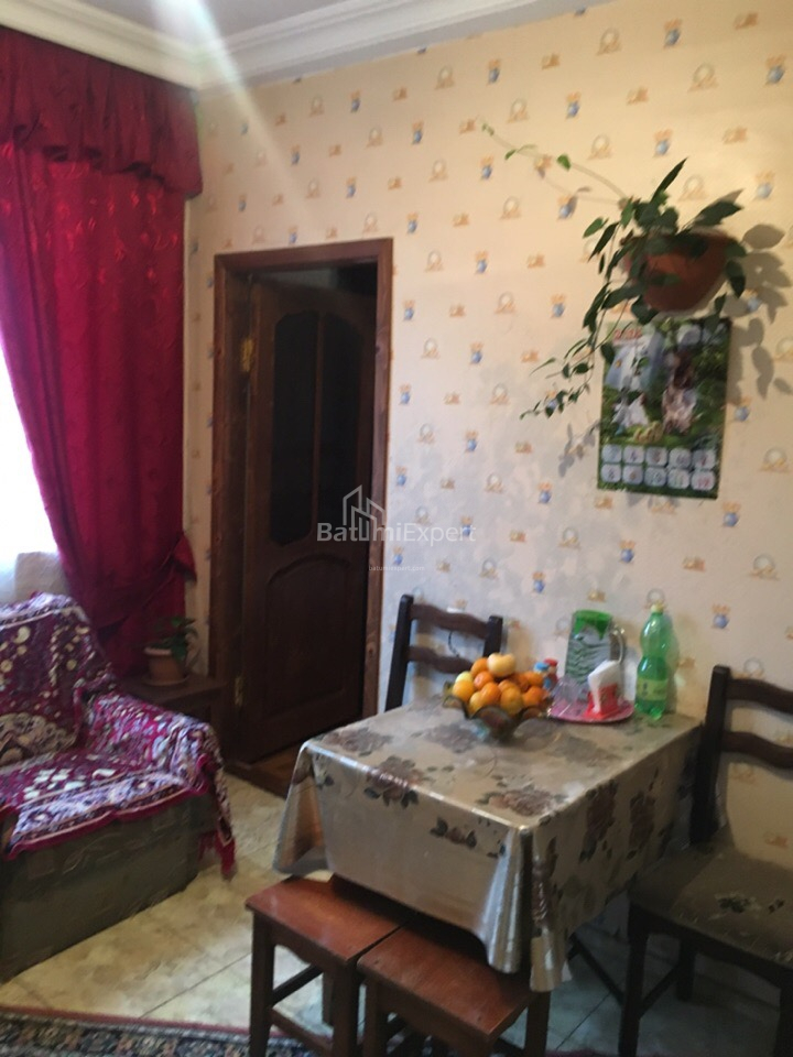 公寓 60 平方米的公寓 - 约瑟夫·格里沙什维利, Batumi, 佐治亚州。