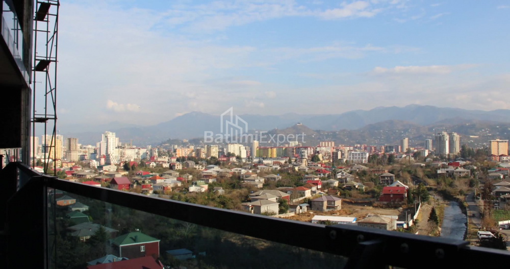公寓 89.15 平方米的公寓 - 莱赫和玛丽亚·卡钦斯基, Batumi, 佐治亚州。