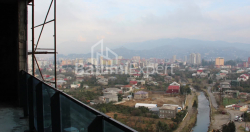 公寓 172.82 平方米的公寓 - 莱赫和玛丽亚·卡钦斯基, Batumi, 佐治亚州。