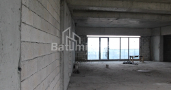公寓 173 平方米的公寓 - 莱赫和玛丽亚·卡钦斯基, Batumi, 佐治亚州。