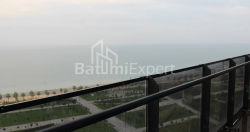公寓 173 平方米的公寓 - 莱赫和玛丽亚·卡钦斯基, Batumi, 佐治亚州。