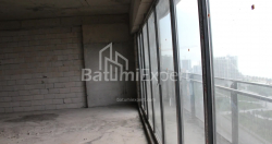 公寓 75.86 平方米的公寓 - 莱赫和玛丽亚·卡钦斯基, Batumi, 佐治亚州。