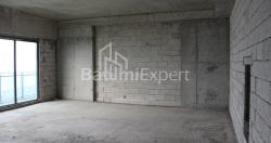 公寓 2-комн 75.9 m² - 莱赫和玛丽亚·卡钦斯基, Batumi