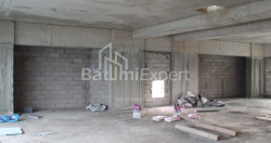 公寓 172.82 平方米的公寓 - 莱赫和玛丽亚·卡钦斯基, Batumi, 佐治亚州。