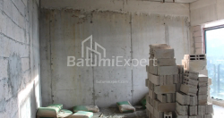 公寓 89.38 平方米的公寓 - 莱赫和玛丽亚·卡钦斯基, Batumi, 佐治亚州。