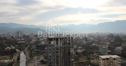 公寓 89.38 平方米的公寓 - 莱赫和玛丽亚·卡钦斯基, Batumi, 佐治亚州。