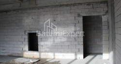 公寓 63.35 平方米的公寓 - 莱赫和玛丽亚·卡钦斯基, Batumi, 佐治亚州。
