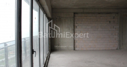 公寓 2-комн 75.9 m² - 莱赫和玛丽亚·卡钦斯基, Batumi