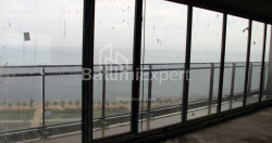公寓 173.22 平方米的公寓 - 莱赫和玛丽亚·卡钦斯基, Batumi, 佐治亚州。