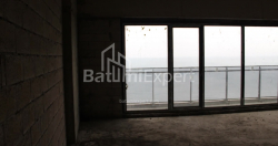 公寓 75.89 平方米的公寓 - 莱赫和玛丽亚·卡钦斯基, Batumi, 佐治亚州。