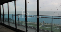 公寓 75.89 平方米的公寓 - 莱赫和玛丽亚·卡钦斯基, Batumi, 佐治亚州。