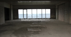 公寓 173.22 平方米的公寓 - 莱赫和玛丽亚·卡钦斯基, Batumi, 佐治亚州。