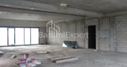公寓 173.55 平方米的公寓 - 莱赫和玛丽亚·卡钦斯基, Batumi, 佐治亚州。