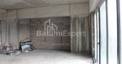 公寓 173.55 平方米的公寓 - 莱赫和玛丽亚·卡钦斯基, Batumi, 佐治亚州。