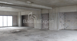 公寓 173.74 平方米的公寓 - 莱赫和玛丽亚·卡钦斯基, Batumi, 佐治亚州。