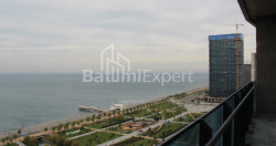 公寓 2-комн 76.1 m² - 莱赫和玛丽亚·卡钦斯基, Batumi