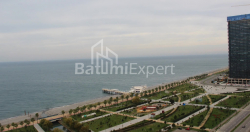 公寓 2-комн 76.1 m² - 莱赫和玛丽亚·卡钦斯基, Batumi