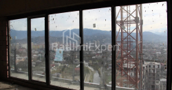公寓 89.68 平方米的公寓 - 莱赫和玛丽亚·卡钦斯基, Batumi, 佐治亚州。