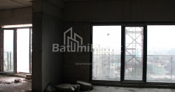 公寓 89.68 平方米的公寓 - 莱赫和玛丽亚·卡钦斯基, Batumi, 佐治亚州。
