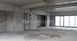 公寓 2-комн 173.7 m² - 莱赫和玛丽亚·卡钦斯基, Batumi