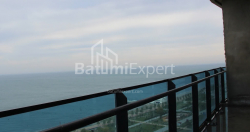 公寓 76.07 平方米的公寓 - 莱赫和玛丽亚·卡钦斯基, Batumi, 佐治亚州。