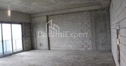 公寓 2-комн 76.1 m² - 莱赫和玛丽亚·卡钦斯基, Batumi