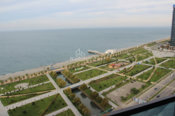 公寓 173.85 平方米的公寓 - 莱赫和玛丽亚·卡钦斯基, Batumi, 佐治亚州。