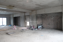 公寓 2-комн 173.9 m² - 莱赫和玛丽亚·卡钦斯基, Batumi