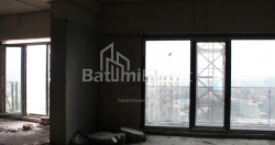 公寓 89.82 平方米的公寓 - 莱赫和玛丽亚·卡钦斯基, Batumi, 佐治亚州。