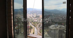 公寓 89.82 平方米的公寓 - 莱赫和玛丽亚·卡钦斯基, Batumi, 佐治亚州。