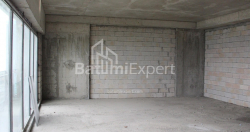 公寓 2-комн 76.1 m² - 莱赫和玛丽亚·卡钦斯基, Batumi