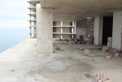 公寓 125.44 平方米的公寓 - 莱赫和玛丽亚·卡钦斯基, Batumi, 佐治亚州。