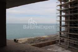 公寓 42.75 平方米的公寓 - 莱赫和玛丽亚·卡钦斯基, Batumi, 佐治亚州。