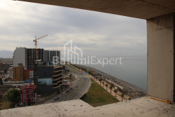 公寓 38.54 平方米的公寓 - 莱赫和玛丽亚·卡钦斯基, Batumi, 佐治亚州。