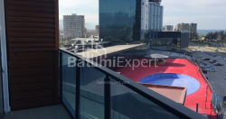 公寓 57.65 平方米的公寓 - 莱赫和玛丽亚·卡钦斯基, Batumi, 佐治亚州。