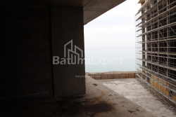 公寓 43.18 平方米的公寓 - 莱赫和玛丽亚·卡钦斯基, Batumi, 佐治亚州。