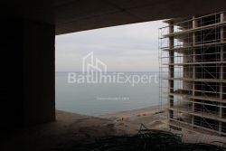 公寓 43.75 平方米的公寓 - 莱赫和玛丽亚·卡钦斯基, Batumi, 佐治亚州。