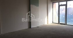 公寓 1-комн 47.7 m² - 莱赫和玛丽亚·卡钦斯基, Batumi