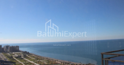 公寓 78.4 平方米的公寓 - 治安官 Khimshiashvili, Batumi, 佐治亚州。
