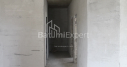 公寓 74.8 平方米的公寓 - 莱赫和玛丽亚·卡钦斯基, Batumi, 佐治亚州。